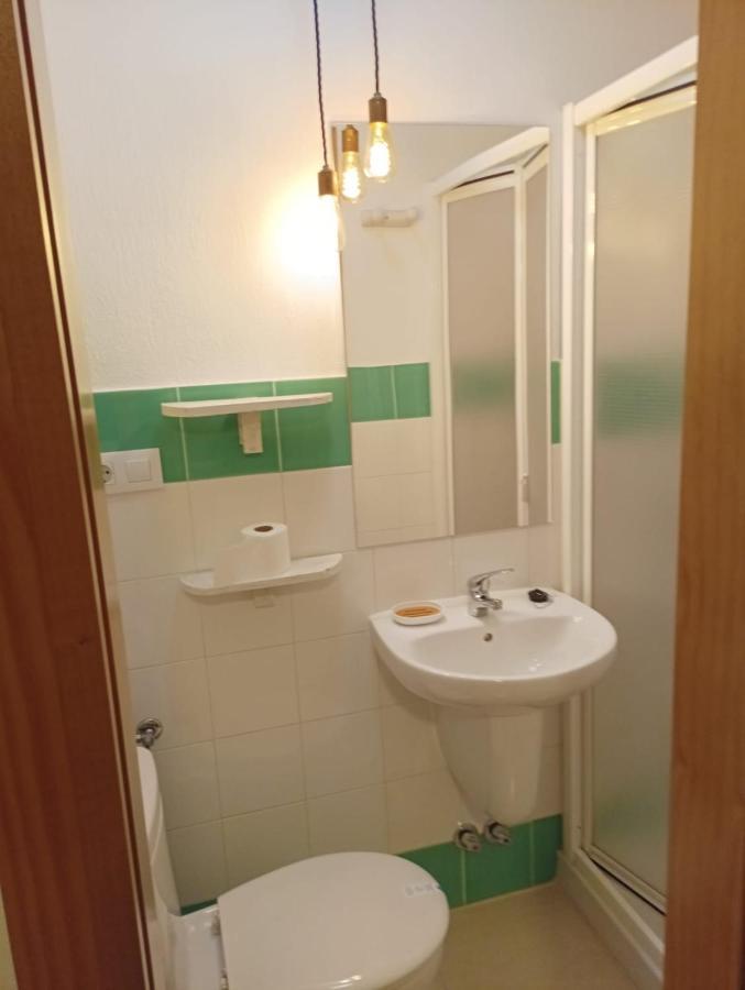 Hospedium Dlj Hostal Ben Nassar Arjona Exterior foto